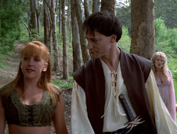 extant_XenaWarriorPrincess_2x16-ForHimtheBellTolls_01283