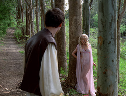 extant_XenaWarriorPrincess_2x16-ForHimtheBellTolls_01289