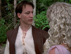 extant_XenaWarriorPrincess_2x16-ForHimtheBellTolls_01329
