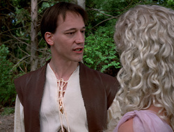 extant_XenaWarriorPrincess_2x16-ForHimtheBellTolls_01330