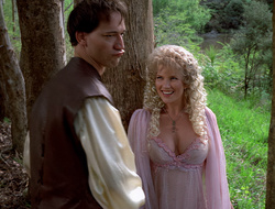 extant_XenaWarriorPrincess_2x16-ForHimtheBellTolls_01339