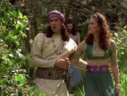 extant_XenaWarriorPrincess_2x16-ForHimtheBellTolls_01374
