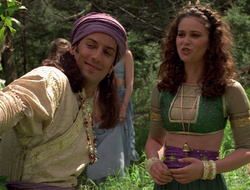 extant_XenaWarriorPrincess_2x16-ForHimtheBellTolls_01399