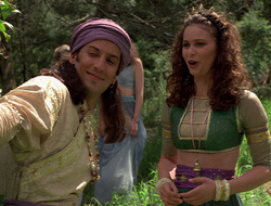 extant_XenaWarriorPrincess_2x16-ForHimtheBellTolls_01400