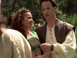 extant_XenaWarriorPrincess_2x16-ForHimtheBellTolls_01416