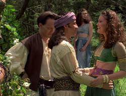 extant_XenaWarriorPrincess_2x16-ForHimtheBellTolls_01424