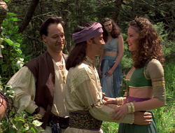 extant_XenaWarriorPrincess_2x16-ForHimtheBellTolls_01427