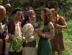 extant_XenaWarriorPrincess_2x16-ForHimtheBellTolls_01449