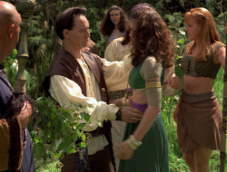 extant_XenaWarriorPrincess_2x16-ForHimtheBellTolls_01466