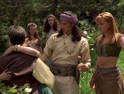 extant_XenaWarriorPrincess_2x16-ForHimtheBellTolls_01468