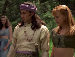 extant_XenaWarriorPrincess_2x16-ForHimtheBellTolls_01470