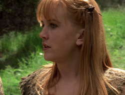 extant_XenaWarriorPrincess_2x16-ForHimtheBellTolls_01473