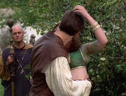 extant_XenaWarriorPrincess_2x16-ForHimtheBellTolls_01481