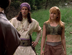 extant_XenaWarriorPrincess_2x16-ForHimtheBellTolls_01489