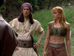 extant_XenaWarriorPrincess_2x16-ForHimtheBellTolls_01491