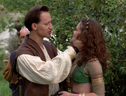 extant_XenaWarriorPrincess_2x16-ForHimtheBellTolls_01492