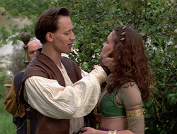 extant_XenaWarriorPrincess_2x16-ForHimtheBellTolls_01493
