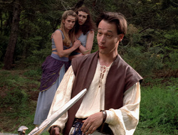 extant_XenaWarriorPrincess_2x16-ForHimtheBellTolls_01530