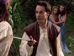 extant_XenaWarriorPrincess_2x16-ForHimtheBellTolls_01578
