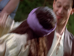 extant_XenaWarriorPrincess_2x16-ForHimtheBellTolls_01625
