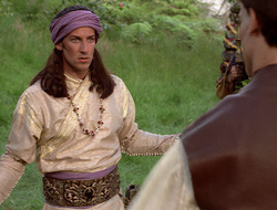 extant_XenaWarriorPrincess_2x16-ForHimtheBellTolls_01633