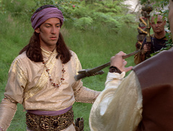 extant_XenaWarriorPrincess_2x16-ForHimtheBellTolls_01635