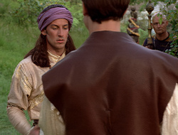 extant_XenaWarriorPrincess_2x16-ForHimtheBellTolls_01638