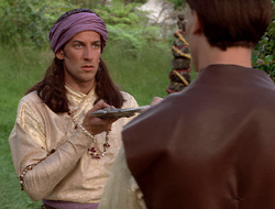 extant_XenaWarriorPrincess_2x16-ForHimtheBellTolls_01639