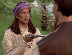 extant_XenaWarriorPrincess_2x16-ForHimtheBellTolls_01642