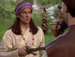 extant_XenaWarriorPrincess_2x16-ForHimtheBellTolls_01653