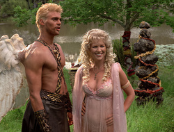 extant_XenaWarriorPrincess_2x16-ForHimtheBellTolls_01687