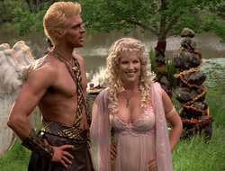 extant_XenaWarriorPrincess_2x16-ForHimtheBellTolls_01689