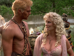extant_XenaWarriorPrincess_2x16-ForHimtheBellTolls_01705