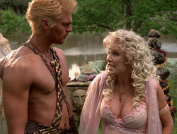 extant_XenaWarriorPrincess_2x16-ForHimtheBellTolls_01708