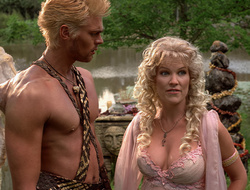 extant_XenaWarriorPrincess_2x16-ForHimtheBellTolls_01709