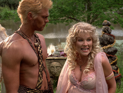 extant_XenaWarriorPrincess_2x16-ForHimtheBellTolls_01711