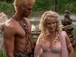 extant_XenaWarriorPrincess_2x16-ForHimtheBellTolls_01721