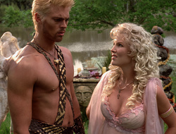 extant_XenaWarriorPrincess_2x16-ForHimtheBellTolls_01724