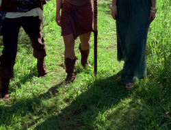 extant_XenaWarriorPrincess_2x16-ForHimtheBellTolls_01734
