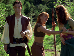extant_XenaWarriorPrincess_2x16-ForHimtheBellTolls_01748