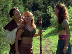 extant_XenaWarriorPrincess_2x16-ForHimtheBellTolls_01760