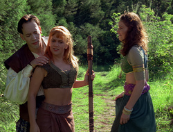extant_XenaWarriorPrincess_2x16-ForHimtheBellTolls_01761
