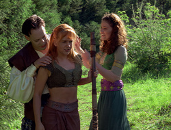 extant_XenaWarriorPrincess_2x16-ForHimtheBellTolls_01762