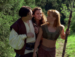 extant_XenaWarriorPrincess_2x16-ForHimtheBellTolls_01765
