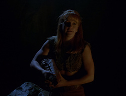 extant_XenaWarriorPrincess_2x16-ForHimtheBellTolls_01932
