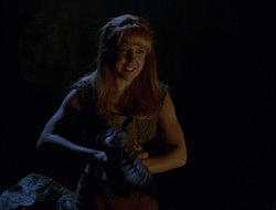 extant_XenaWarriorPrincess_2x16-ForHimtheBellTolls_01937