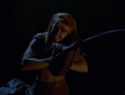 extant_XenaWarriorPrincess_2x16-ForHimtheBellTolls_01941