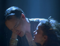 extant_XenaWarriorPrincess_2x16-ForHimtheBellTolls_01947