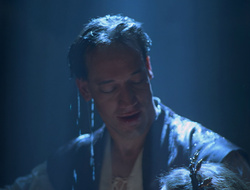 extant_XenaWarriorPrincess_2x16-ForHimtheBellTolls_01953