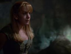 extant_XenaWarriorPrincess_2x16-ForHimtheBellTolls_02021